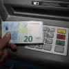 Χρήματα σε ATM