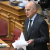 Ο Υπουργός Εθνικής Άμυνας Νίκος Δένδιας μιλάει στη Βουλή