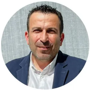 Στέφανος Παραστρατίδης