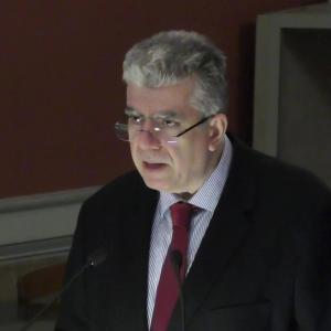 Ο διευθυντής του ΠΜΣ 'Επιστήμες της Αγωγής' του ΕΚΠΑ Κωνσταντίνος Δ. Μαλαφάντης στο alfavita.gr.