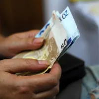 χρήματα