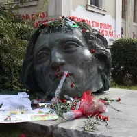 πολυτεχνείο μνημείο