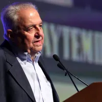 Φλαμπουράρης