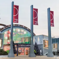 fasion outlet λαρισα
