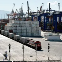 Κοντεινερ Πειραιας