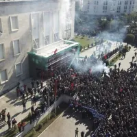 Επεισόδια στο πρωθυπουργικό μέγαρο της Αλβανίας