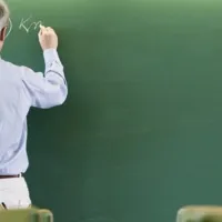 εκπαιδευτικοι