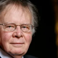 Γουάλας Σμιθ Μπρέκερ