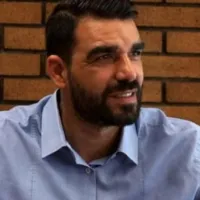 Πέτρος Κωνσταντινέας