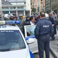 Προσαγωγή μέλους της ΛΑΕ