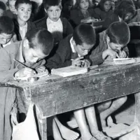 Παλιά φωτογραφία σε σχολείο