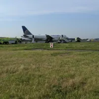 emergency landing Newark