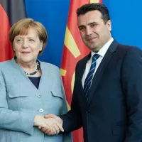Ζόραν Ζάεφ και Άγκελα Μέρκελ