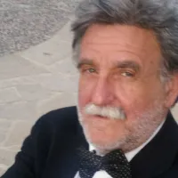 Πέθανε ο δημοσιογράφος και συγγραφέας Γιώργος Μπράμος