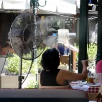 «Σκαρφαλώνει» στους 40 βαθμούς ο υδράργυρος σε Θεσσαλία και Δυτική Στερεά