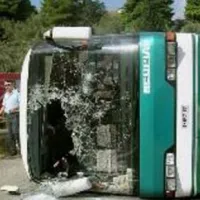 http://www.lamiareport.gr/index.php/topika/item/135819-san-simera-to-polynekro-troxaio-me-mathites-sto-petalo-tou-maliakoy