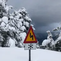 κρύο χιόνια θερμοκρασία