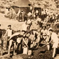 Πολιτικοί εξόριστοι στον Άη Στράτη