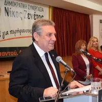 Νίκος Ζενέτος