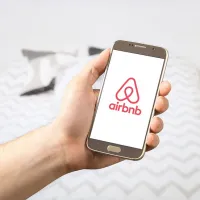 airbnb σπίτια
