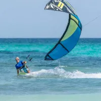 Kitesurfing
