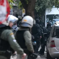 Αστυνομική επιχείρηση σε κατειλημμένο κτίριο στα Εξάρχεια