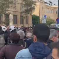 Ένταση με μέλη του ΚΚΕ