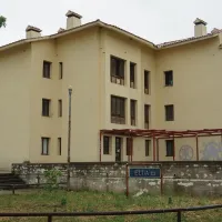 esties xanthis