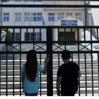 κλειστά σχολεία έως και τις γιορτές των Χριστουγέννων 2020