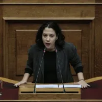 Φωτεινή Μπακαδήμα