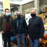 Διανομή ειδών πρώτης ανάγκης σε πρόσφυγες από εκπαιδευτικούς της Πάτρας