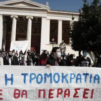 Αστυνομική βία: Σε νέο συλλαλητήριο σήμερα οι εκπαιδευτικοί