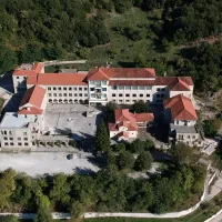 ekklistiastiki-akadimia-vella