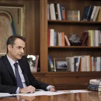 mitsotakis synenteuksi