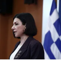 aristotelia-peloni