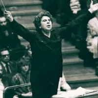 mikis theodorakis photo germanikos typos