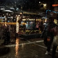 αγορά, πλατεία, εμπόριο, μέτρα, βροχή, άνθρωποι, ομπρέλα