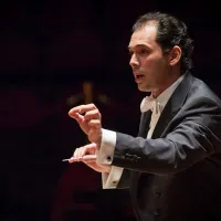 dieuthintis theatrou mpolsio mosxas