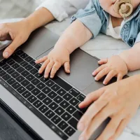 mitera paidi laptop