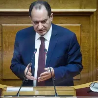 Χρήστος Σπίρτζης, μικρόφωνο, Βουλή