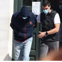 Μίχος παιδεραστής