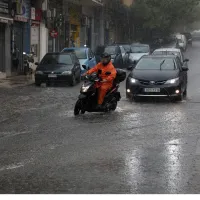 Πλημμύρισαν οι δρόμοι - Κακοκαιρία