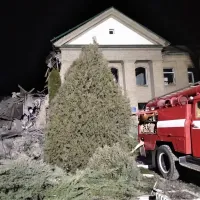 Ρωσικοί πύραυλοι έπεσαν σε μαιευτήριο 