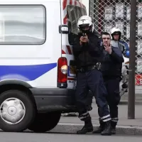 Επίθεση με μαχαίρι στο Παρίσι
