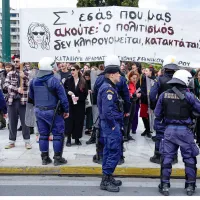 συγκέντρωση καλλιτεχνών