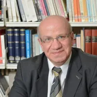 Σωτηριάδη Δημήτριο, εκπαιδευτικό κλάδου ΠΕ86, στην θέση του Διευθυντή Εκπαίδευσης Δευτεροβάθμιας Εκπαίδευσης Σερρών,