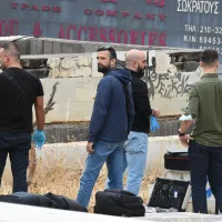 Δολοφονία στη Βαρβάκειο: Τουλάχιστον πέντε μαχαιριές στο λαιμό της νεκρής γυναίκας - Μυστήριο με την ταυτότητά της