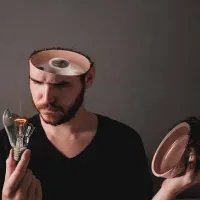 ΛΟΒΟΤΟΜΗ ΜΜΕ