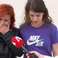 «Με έβαλε μέσα, με γράπωσε από το στήθος και μου το τράβηξε» – Όσα καταγγέλλει η «Μπουλίτσα» για την κακοποίηση από αστυνομικό