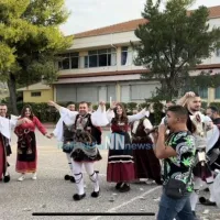 Πήγαν να ψηφίσουν με νταούλια